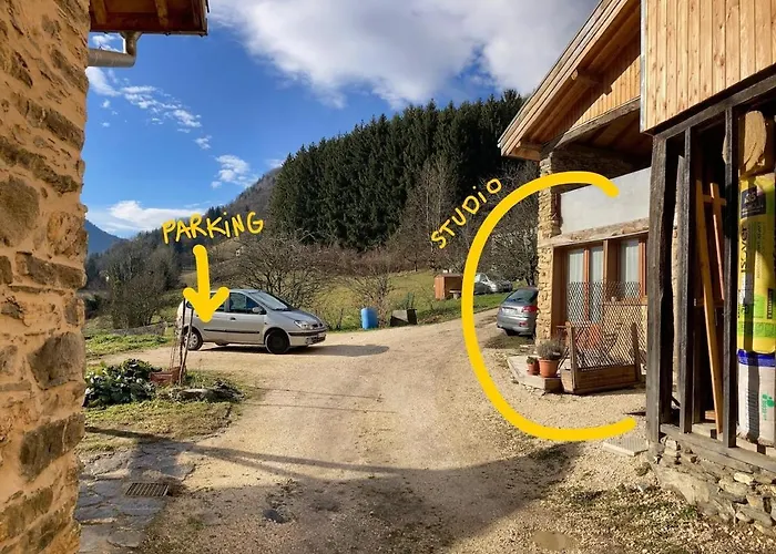 Les 5 Crets - En Montagne Apartment *