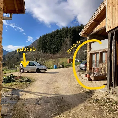 Les 5 Crets - En Montagne Apartment *